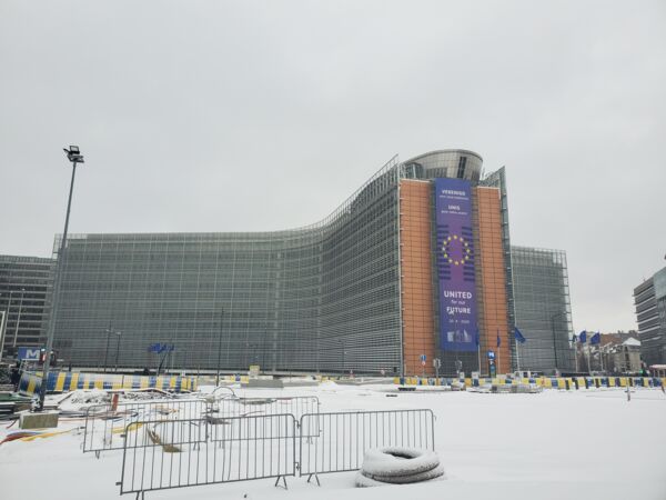 Commission Européenne sous la Neige